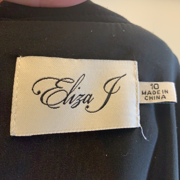 FINAL SALE! Eliza J, floral dress, size 10 - Picture 4 of 4